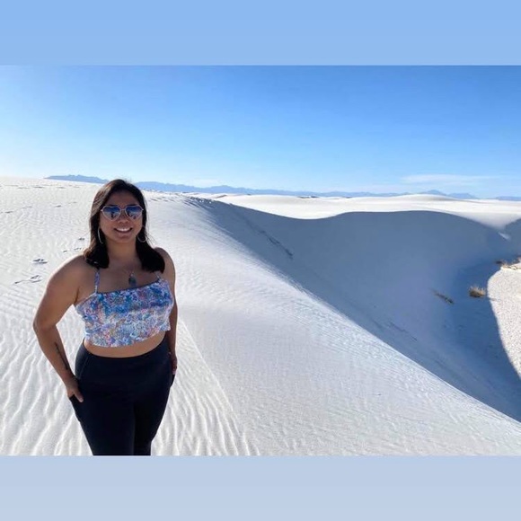 Meet your Posher, Lauren - Picture 1 of 1